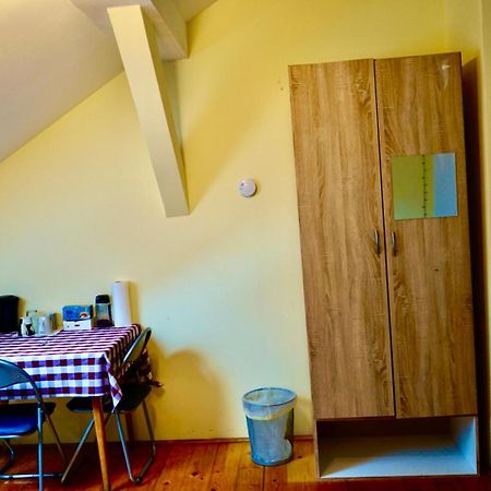 U6 Schoepfwerk Hostel 11 Виена Екстериор снимка