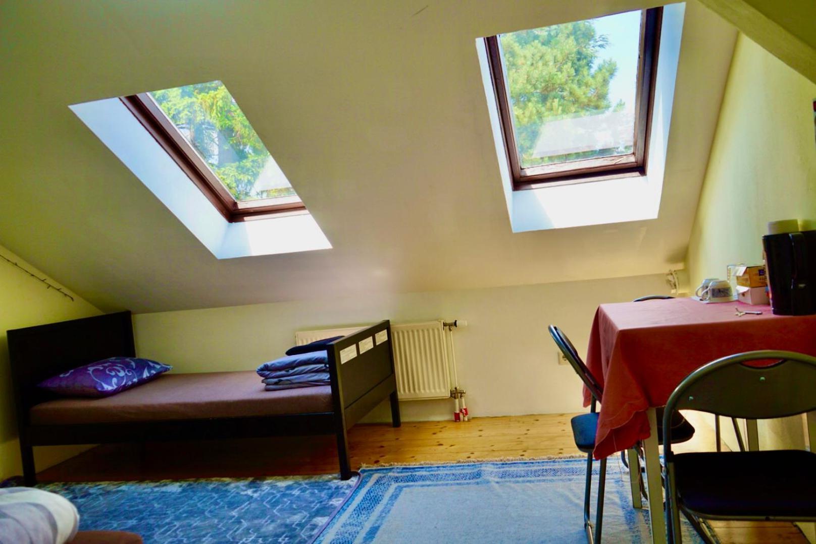 U6 Schoepfwerk Hostel 11 Виена Екстериор снимка