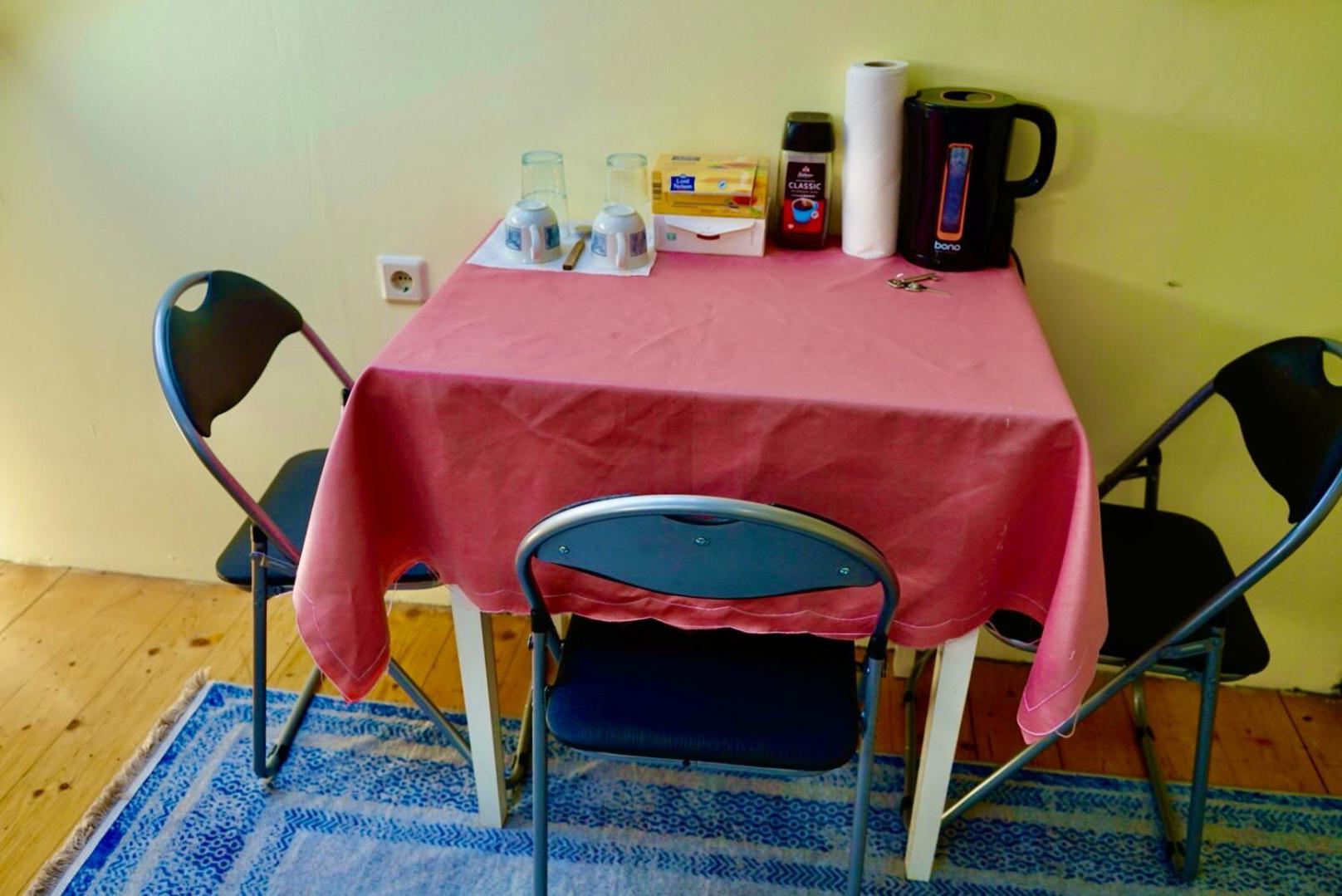 U6 Schoepfwerk Hostel 11 Виена Екстериор снимка
