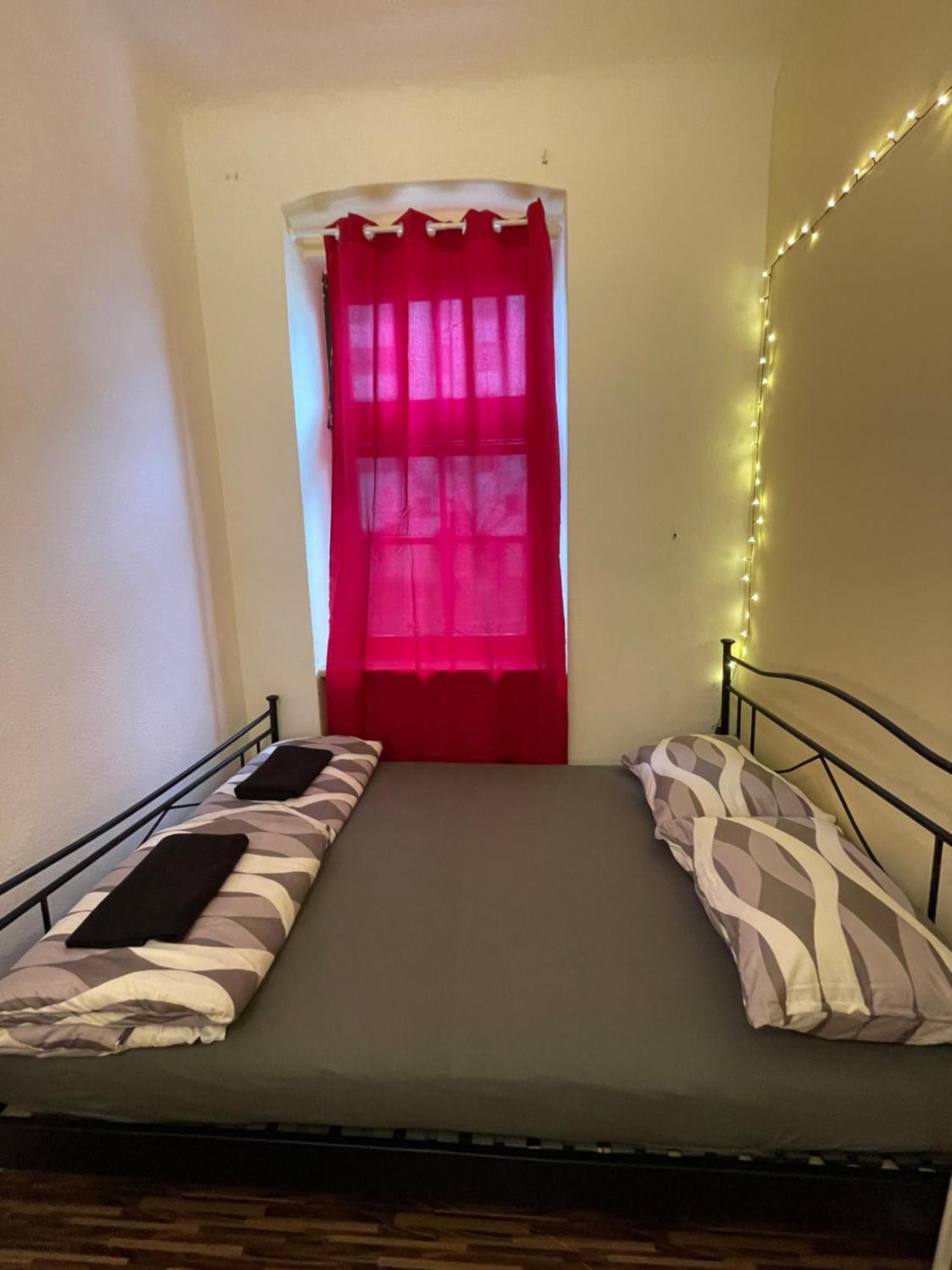 U6 Schoepfwerk Hostel 11 Виена Екстериор снимка